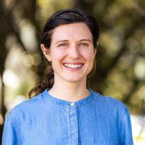 Dr. Anna Spiers 