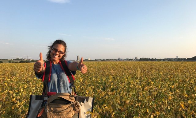 Thumbs up from a field scientist at KONA