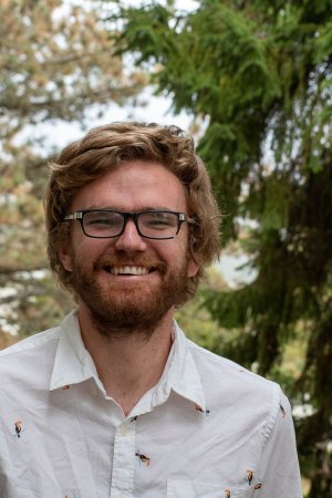 Headshot of Dr. Reid Longley