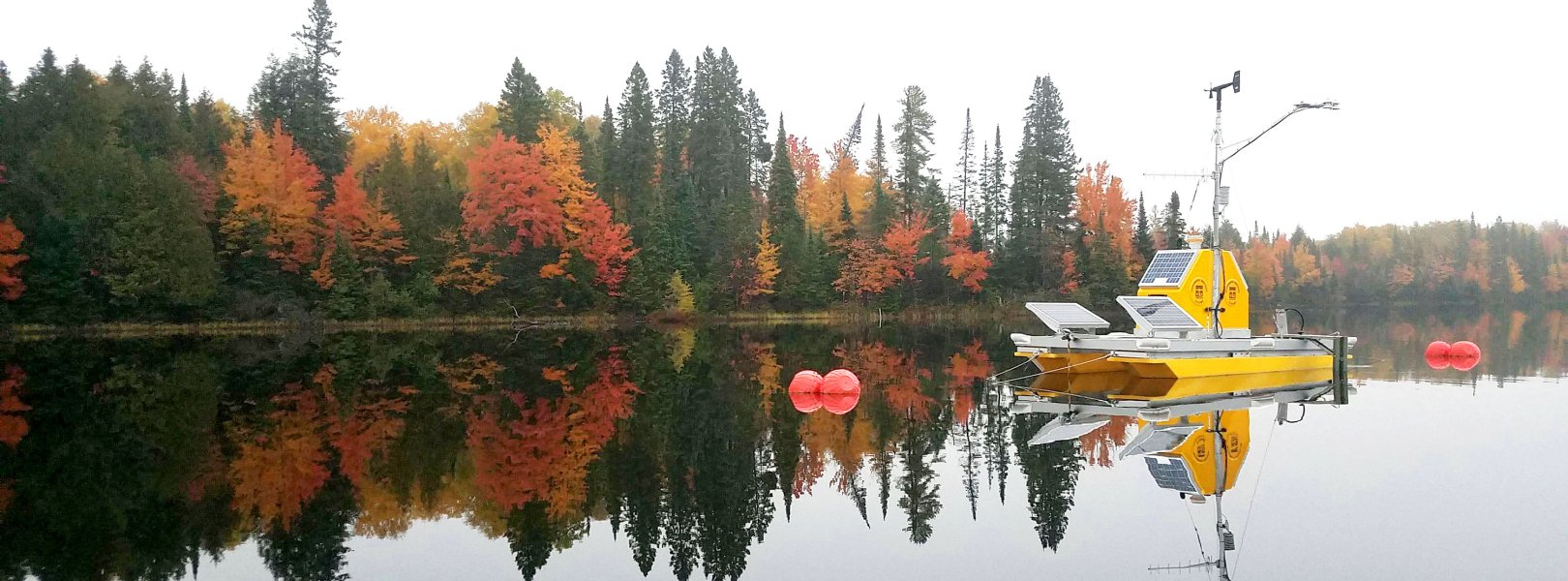 A buoy on the CRAM lake site in the fall