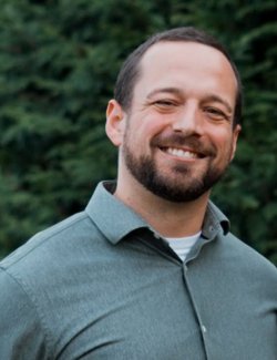 Headshot of NEON Ecologist Zach Nickerson