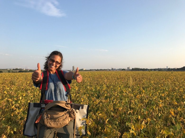 Thumbs up from a field scientist at KONA